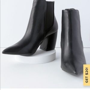 Cece black pointed toe ankle booties